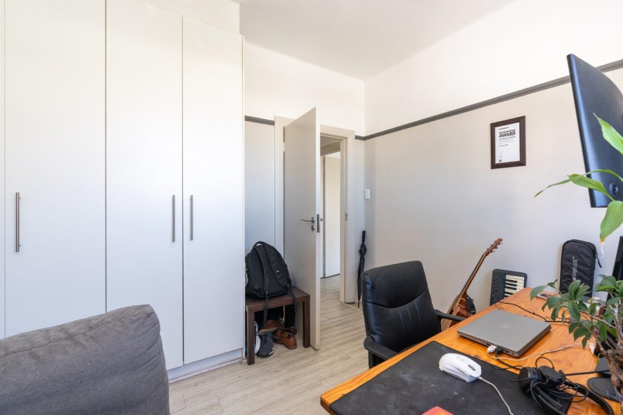 To Let 3 Bedroom Property for Rent in Sea Point Western Cape